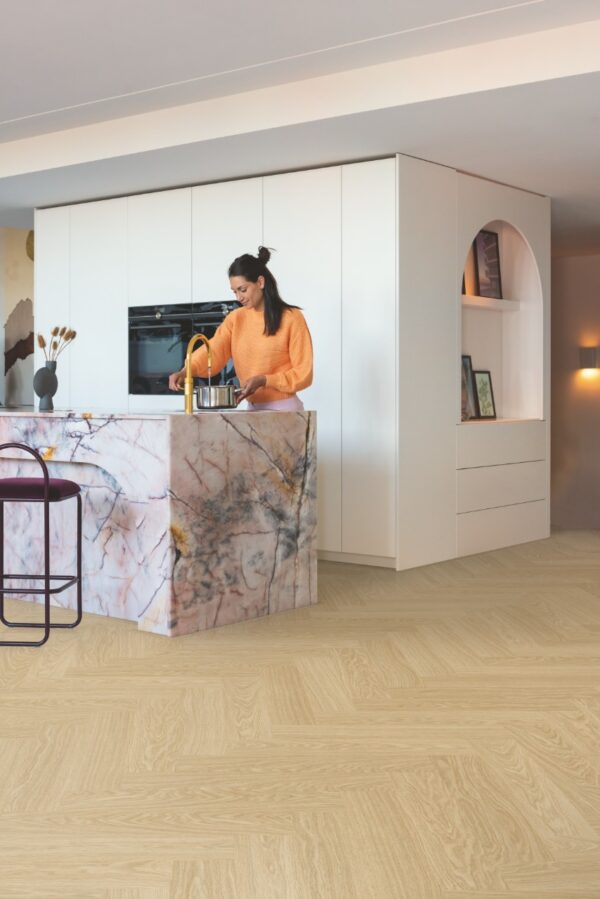 Виниловый пол Quick-Step Ciro Herringbone AVHBU40359 Дуб чистый румянец - Image 3